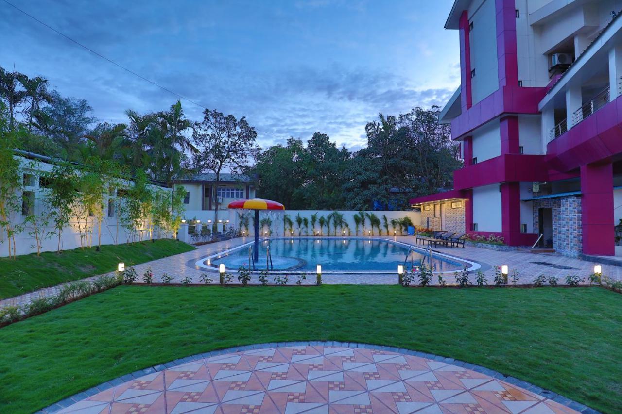 Imperial Grande Resort Lonavla Exterior foto