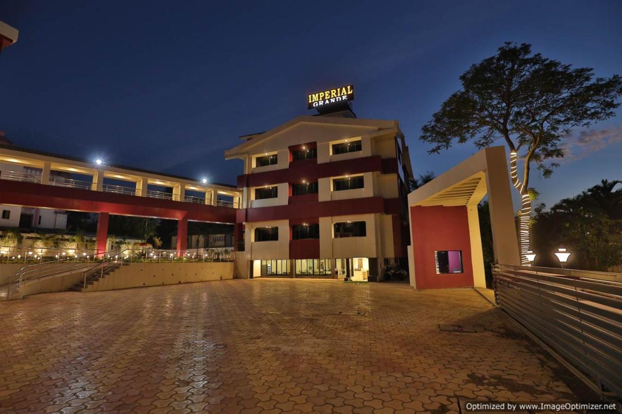 Imperial Grande Resort Lonavla Exterior foto