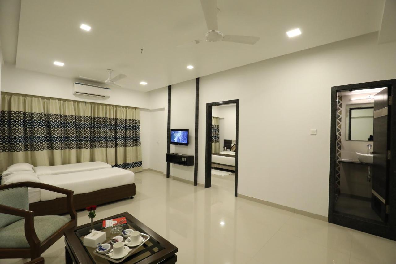 Imperial Grande Resort Lonavla Exterior foto